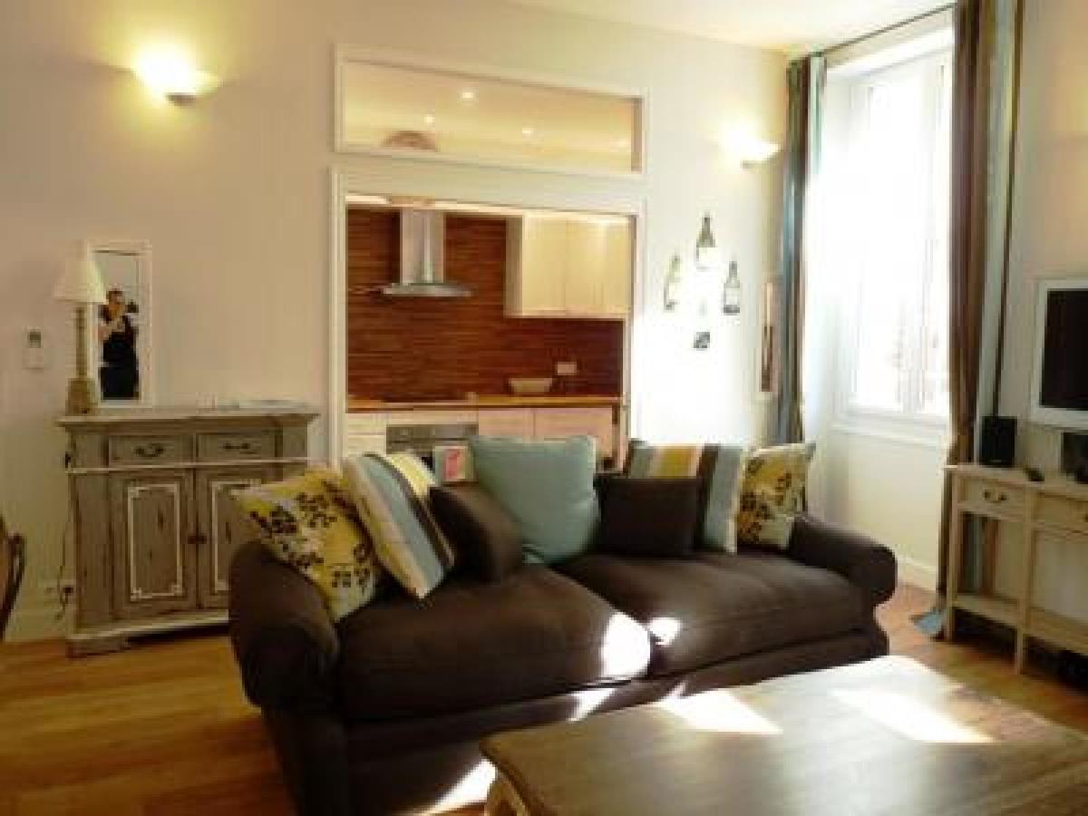 Apartment Luxury Three Bed In Just A Couple Of Minutes Walk To The Palais And Beaches 669